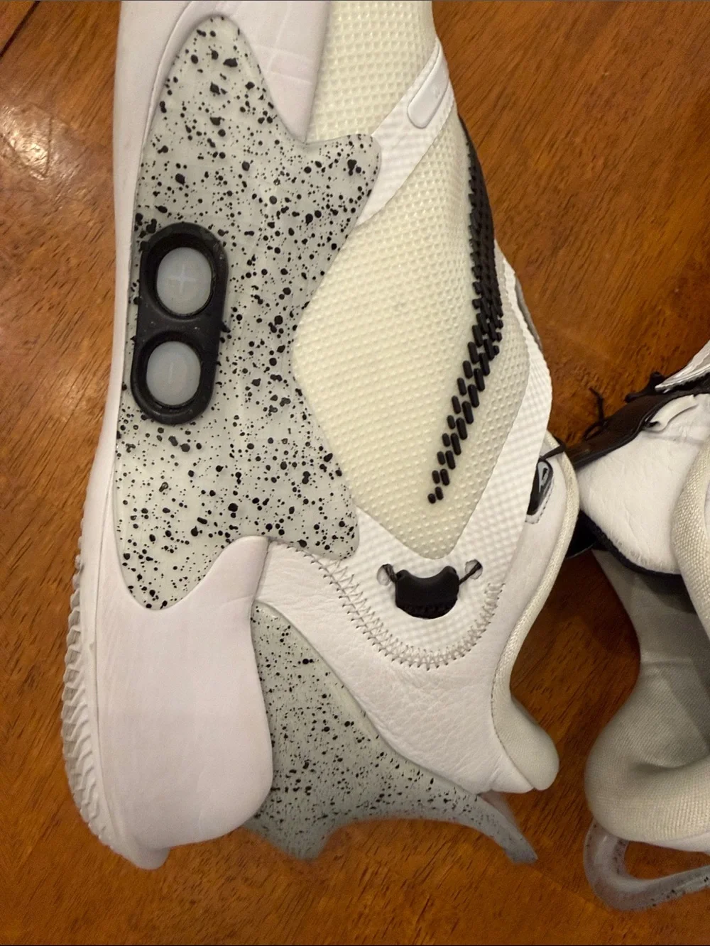 Nike men White and Black Speckled Adaptive Sneakers 8.5